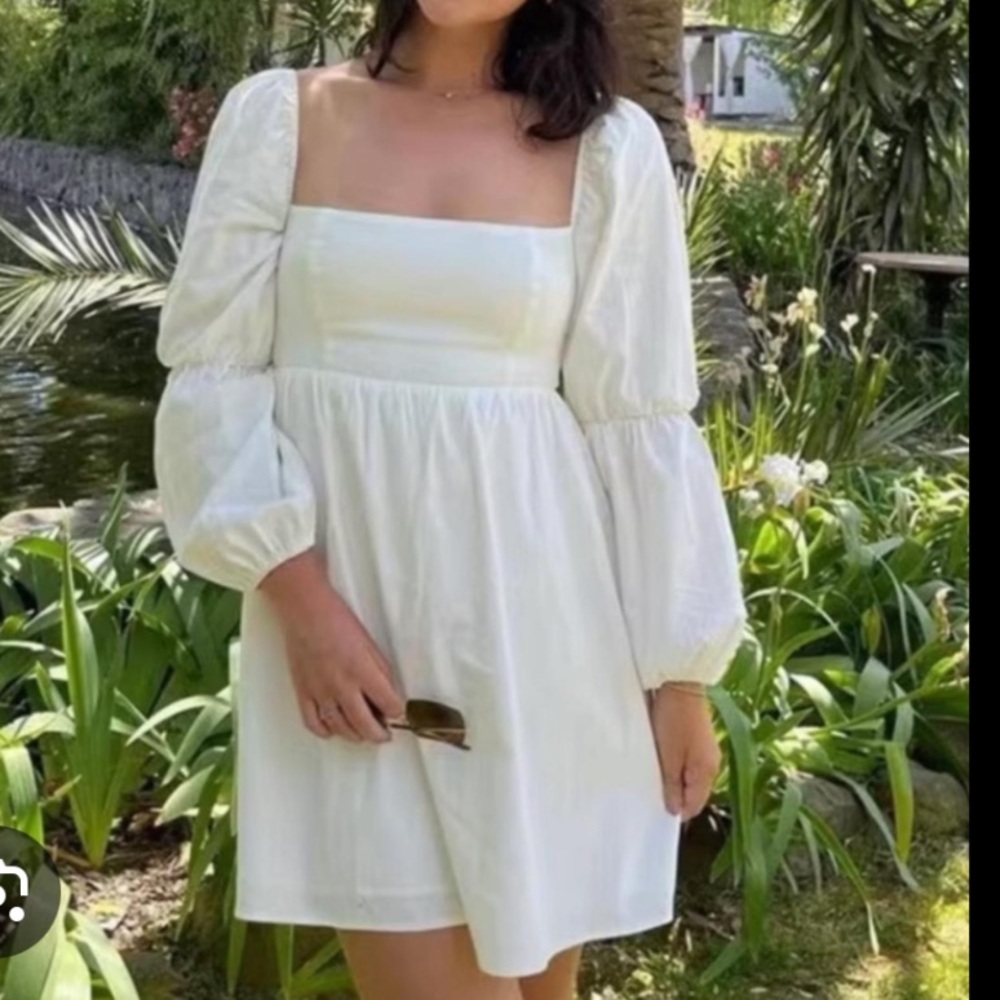 Reformation Michaela White
Dress